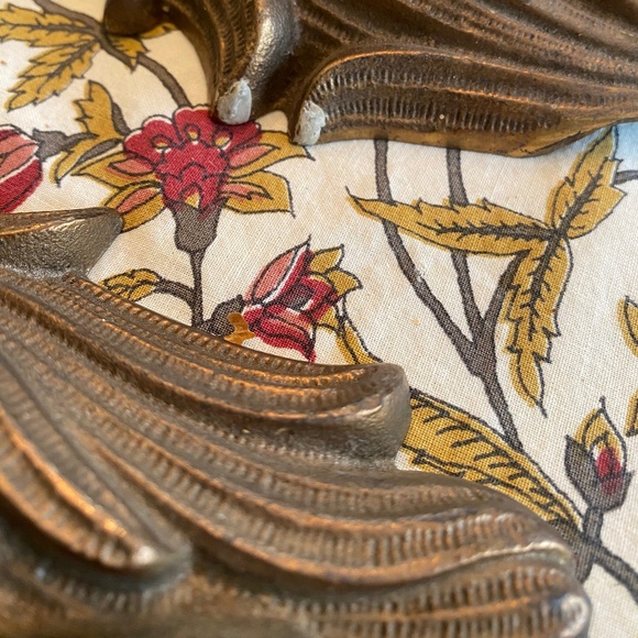 French Provincial Brass Feathered Base - Picture 6 of 11